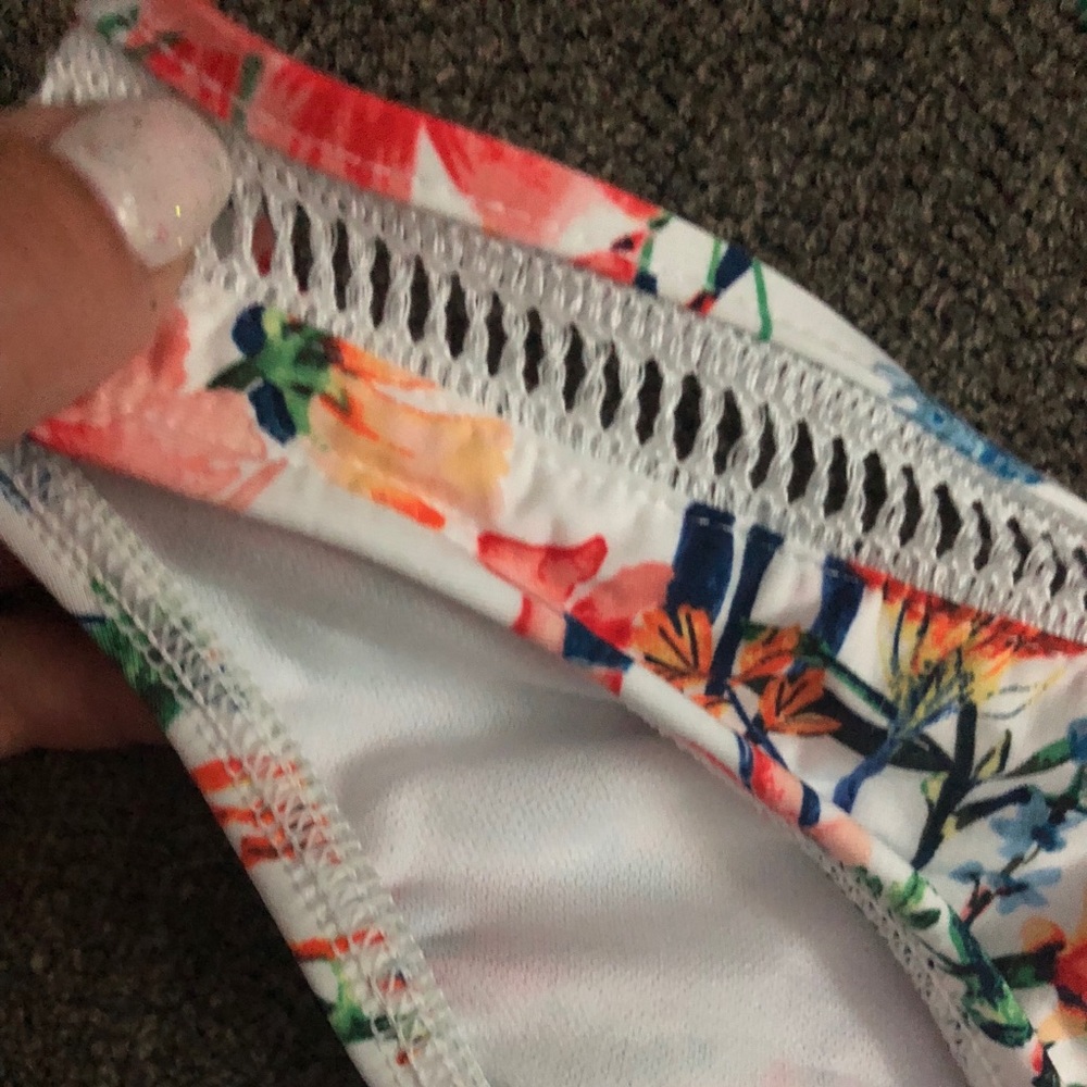 Lucky swimsuit bottom - Picture 4 of 5